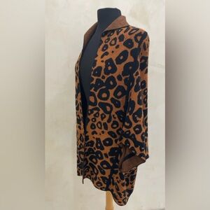Ming Wang Cape Cardigan Leopard Print Size L